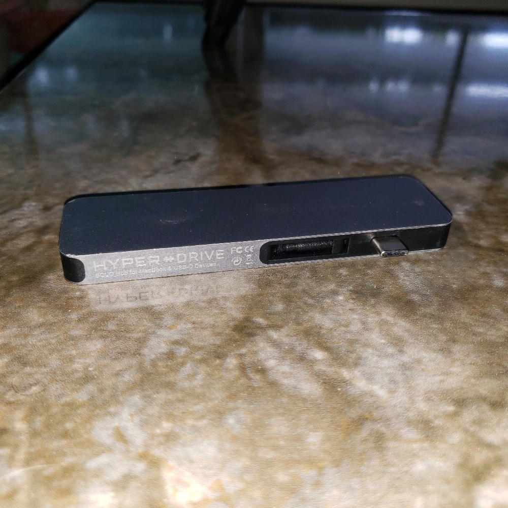 Hyperdrive MACBOOK adapter - Picture 4 of 4